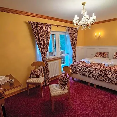 Jachymoff B&B 야히모프